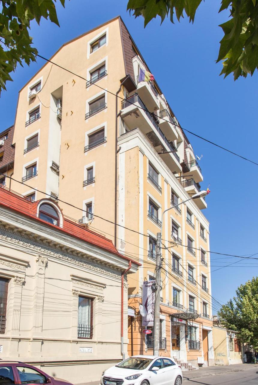 One Love Metropolitan Apartment Bukarest Exteriör bild